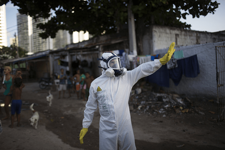 Операция по уничтожению комаров в Бразилии