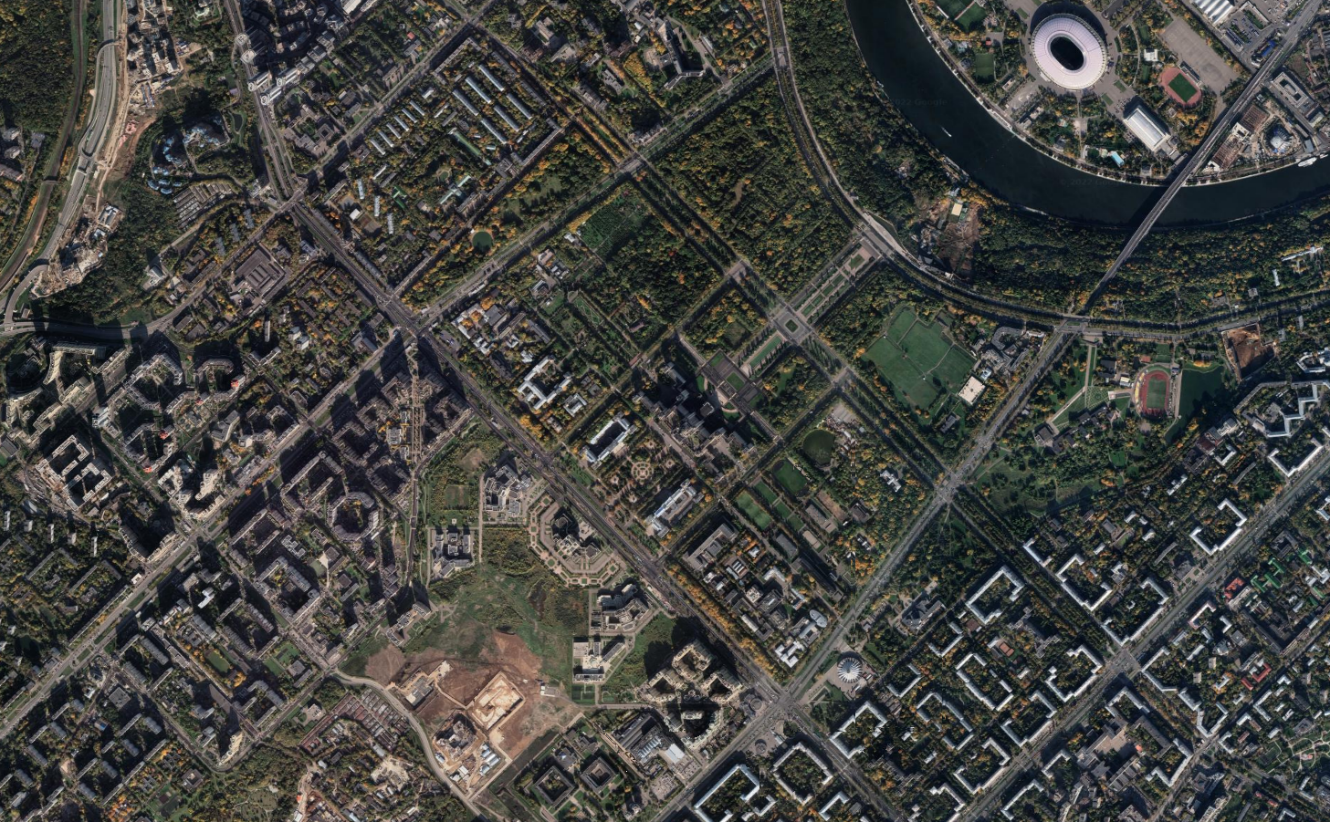Спутниковый снимок главного здания МГУ: высота камеры 6000 метров