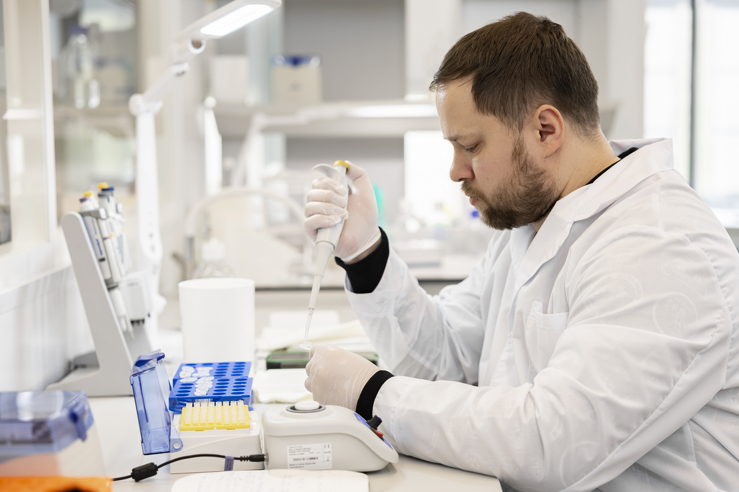 Лаборатория аналитических методов исследования. Группа иммунохимии.