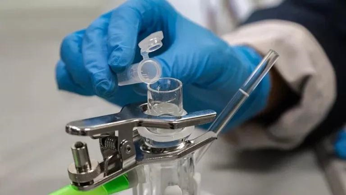 Подготовка образца для оптического исследования проникновения лекарственных частиц в кожу