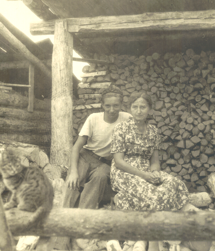 Анастасия Павловна с сыном Георгием Георгиевым