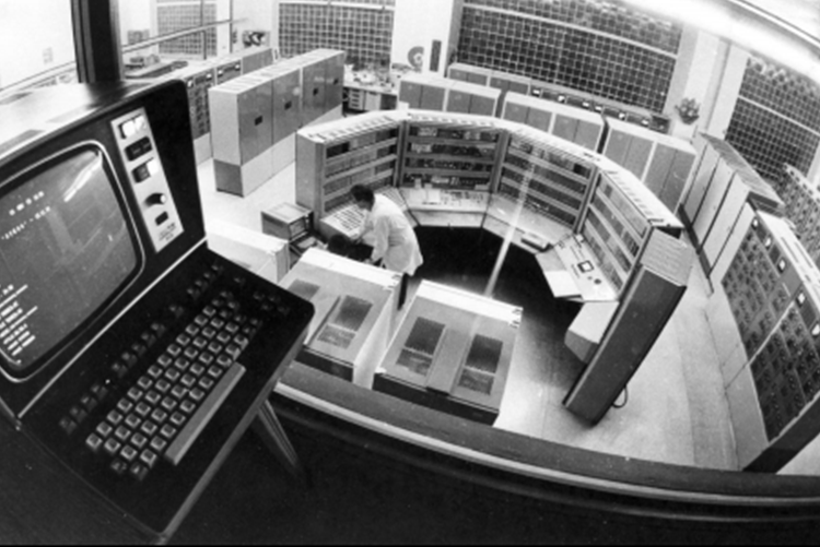 Ранняя советская ЭВМ БЭСМ-6