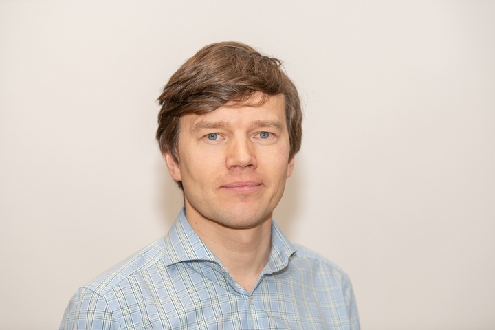 Дмитрий Иванков: об исследованиях структуры белка, их роли в понимании патогенеза болезней и важности разнообразного CV